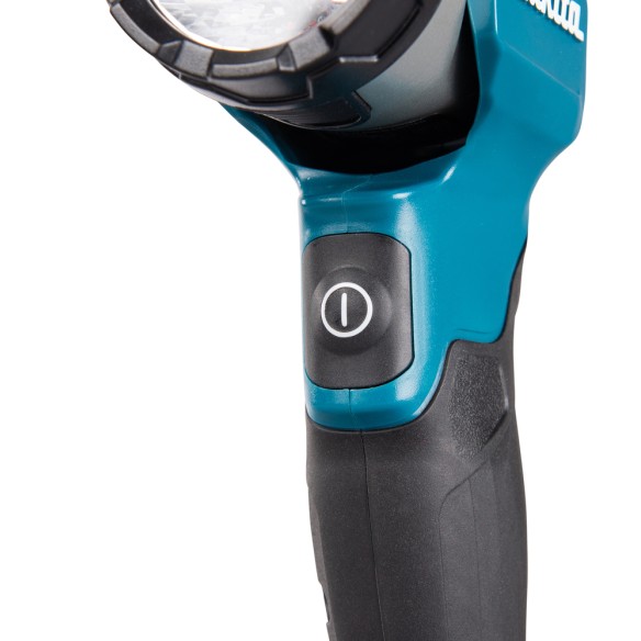 Luz LED Makita DEAML105 - 12Vmax - 5.500 Lumen - Ligera y fácil de transportar Luz LED Makita DEAML105 - 12Vmax - 5.500 Lumen - Ligera y fácil de transportar