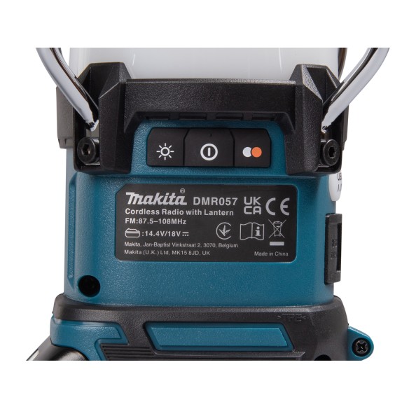 Lámpara de camping Makita DMR057 - Linterna multifunción 14,4V/18V, Bluetooth y radio FM Lámpara de camping Makita DMR057 - Linterna multifunción 14,4V/18V, Bluetooth y radio FM