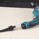 Atornillador eléctrico Makita FS6300R - 570 W, 6000 rpm, luz LED, mango de goma