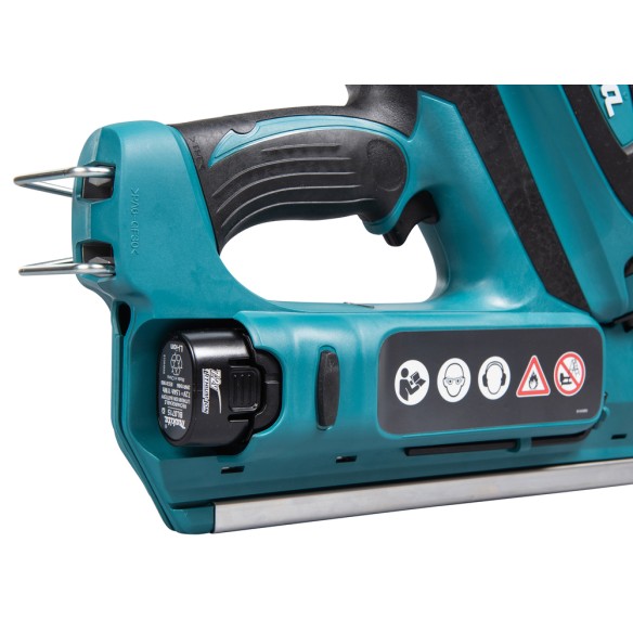 Clavadora de gas Makita GN900SE - 7,2V - Longitud de clavo 50-90 mm - Sin mangueras Clavadora de gas Makita GN900SE - 7,2V - Longitud de clavo 50-90 mm - Sin mangueras