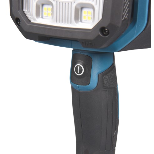 Foco de mano Makita ML007G - 40Vmax, 1250 lm, 4 modos de iluminación, resistente al agua y polvo