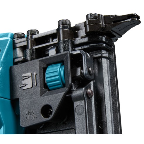Clavadora neumática a batería Makita FN001GZ - 40Vmax - Luz LED integrada - Sin batería ni cargador ni maletín