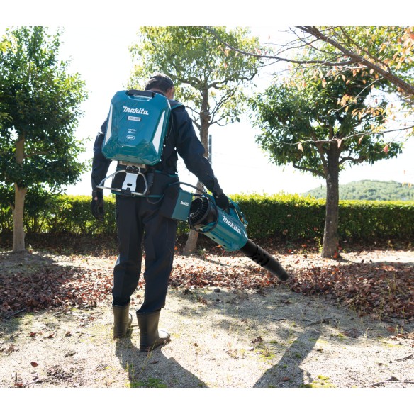 Soplador a batería Makita UB003CZ - 36V - 3 velocidades eléctricas - Ligero y potente - Sin batería ni cargador ni maletín Soplador a batería Makita UB003CZ - 36V - 3 velocidades eléctricas - Ligero y potente - Sin batería ni cargador ni maletín