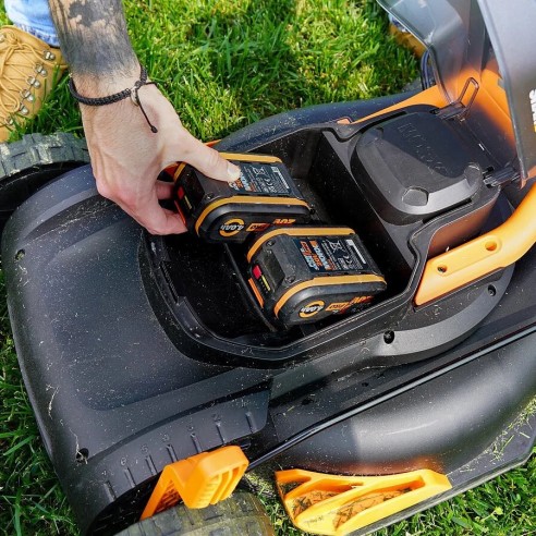Cortacésped 40V Máx. (2x20V) Worx | PowerShare | WG743E | Incluye 2 baterías 4Ah y cargador doble | 40 cm  | Ajuste de altura |