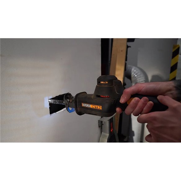 Worx WX501.9 – Mini sierra sable a batería 20V PowerShare, inserción universal, solo herramienta