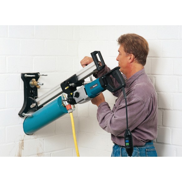 Perceuse diamant Makita DBM131 - 1700 W, 2 vitesses, diamètre maximum 132 mm