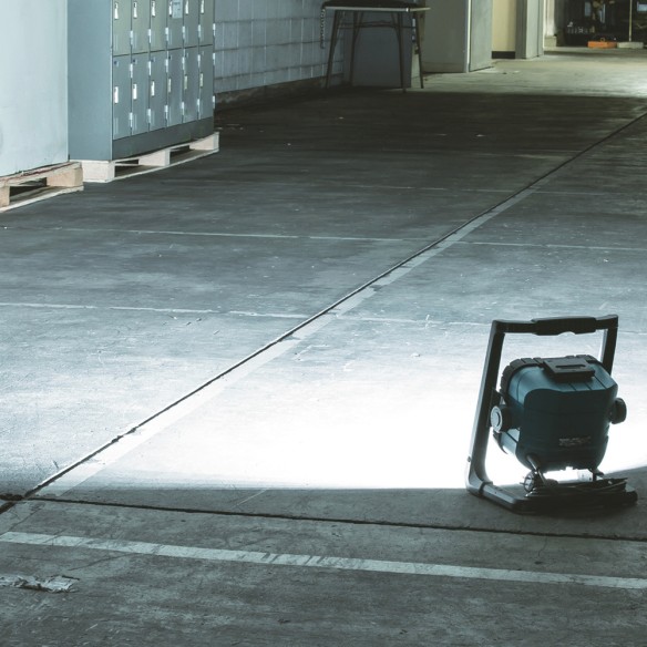 Lampe de travail Makita DEADML805 - 20 LEDs - 750 Lumens - Batterie 14,4V/18V LXT®