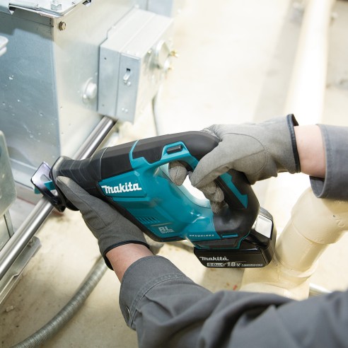 Scie sabre Makita DJR188RTJ 18V - Compacte, sans balais, 3000 SPM, lumière LED incluse