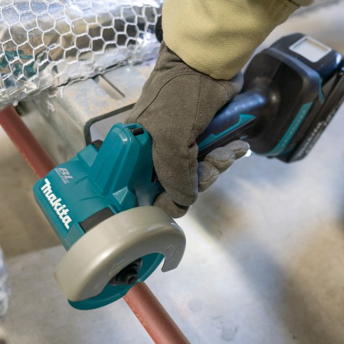 Coupes disques Makita DMC300RTJ - 18V, 20000 tr/min, lumière LED et frein électrique