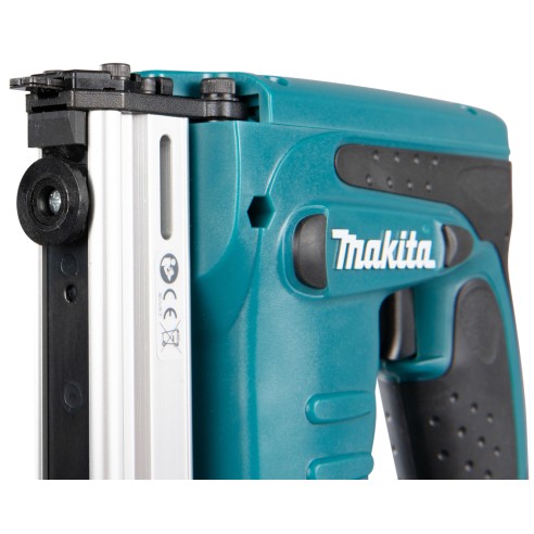 Agrafeuse LXT® 18V Makita DST221RMJ - Fixation rapide de panneaux MDF - 10-22 mm, 2 batteries 4,0Ah