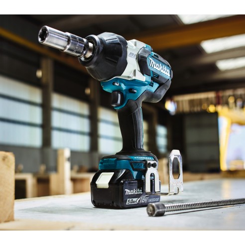 Clé à chocs Makita DTW1002RTJ - 18V, 1200 Nm, moteur sans balais, 2 batteries 5Ah