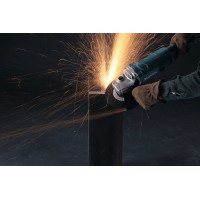 Meuleuse Makita GA7050 - 180 mm - 2.000 W - Design compact et léger 2