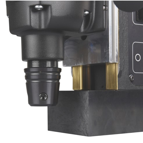 Perceuse magnétique Makita HB350 - 1050 W, perçage dans l'acier 35 mm, base magnétique stable