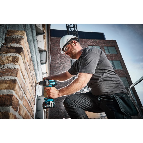 Perceuse combinée Makita HP001GM201 - 40Vmax - 140 Nm - Moteur BL sans balais - Lumière LED intégrée