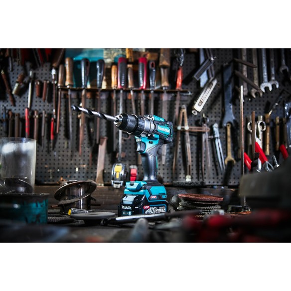 Perceuse combinée Makita HP001GM201 - 40Vmax - 140 Nm - Moteur BL sans balais - Lumière LED intégrée