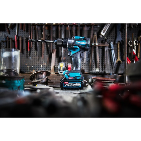 Perceuse combinée Makita HP001GM201 - 40Vmax - 140 Nm - Moteur BL sans balais - Lumière LED intégrée