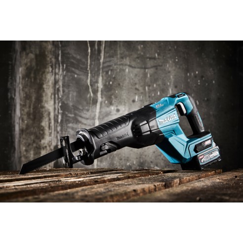 Scie sabre Makita JR001GM201 - 40Vmax - 2 vitesses - Moteur sans balais et changement rapide de lames