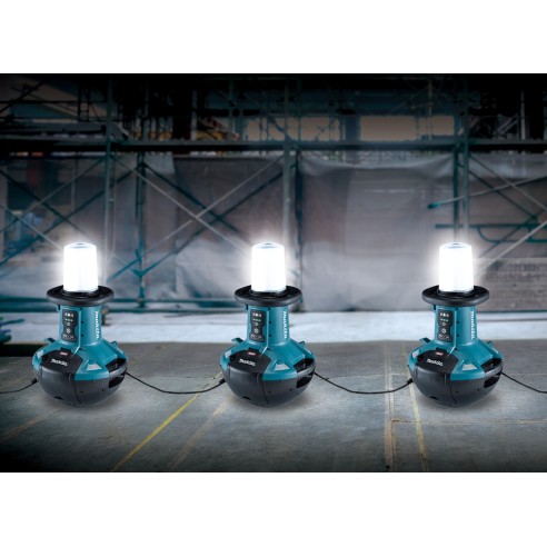 Lampe de chantier Makita ML010G - Batterie 18V / 40Vmáx, 5.500 lumens, design auto-réglable