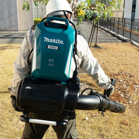 Souffleur à dos Makita UB002CZ - 36V (18V x2) - Vitesse variable, moteur sans balais - Sans batterie ni chargeur