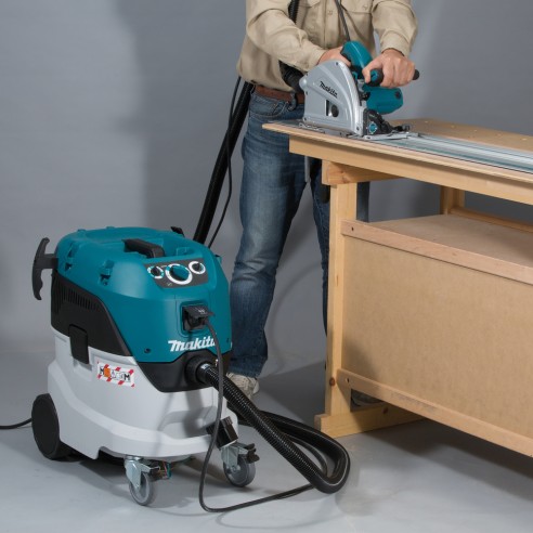 Aspirateur humide/sec Makita VC4210M - 1200W, 42L, filtre autonettoyant