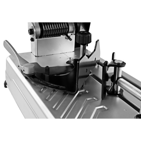 Tronçonneuse pour métal Makita DLW140Z - 36V (18V x2) - Coupe précise et sécurisée - moteur sans balais - Sans batterie ni charg