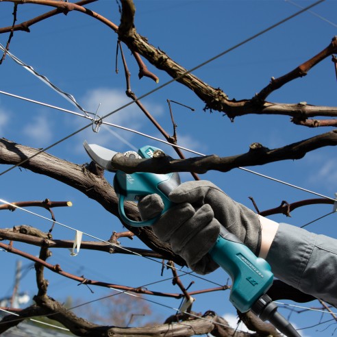 Sécateur Makita DUP180Z - 18V, moteur sans balais, coupe des branches jusqu'à 30 mm - Sans batterie ni chargeur ni Coffret