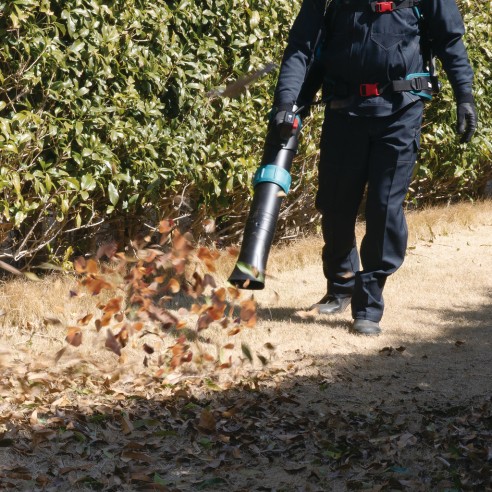 Souffleur à dos Makita UB004CZ - 36V (18V x2) - Moteur sans balais, vitesse variable - Sans batterie ni chargeur