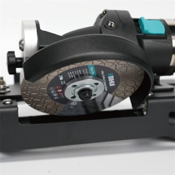 Scie à onglets pour carrelages | Système pour réaliser des onglets sur carrelages | Meuleuse incluse