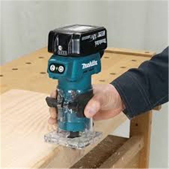 Affleureuse Makita DRT52SF | 18V Brushless 6 mm + 3,0Ah + DC18SD + Coffret PVC
